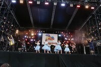 超特急と私立恵比寿中学のコラボの様子。（撮影：古川喜隆）