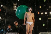 樽美酒研二（ゴールデンボンバー）（撮影：古川喜隆）