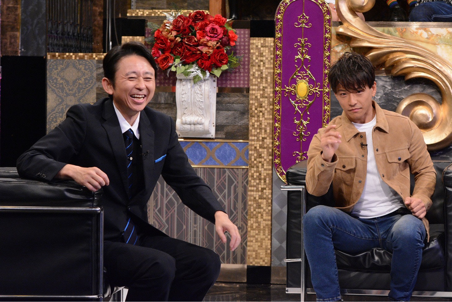 有吉弘行と緒方龍一（w-inds.）。(c)日本テレビ