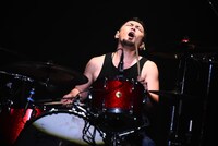 重田雅俊（Dr）（Photo by Masanori Fujikawa）