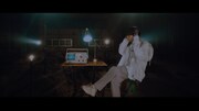 LUCKY TAPES「Lonely Lonely feat. Chara」ミュージックビデオのワンシーン。