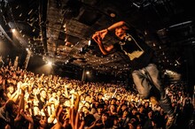 KOTORIのライブの様子。（Photo by MASANORI FUJIKAWA）