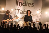 街人のライブの様子。（Photo by MASANORI FUJIKAWA）