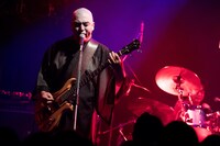 鈴木研一（B, Vo / 人間椅子）（撮影：斉藤明）