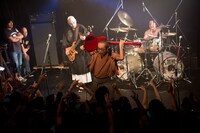 人間椅子（撮影：斉藤明）