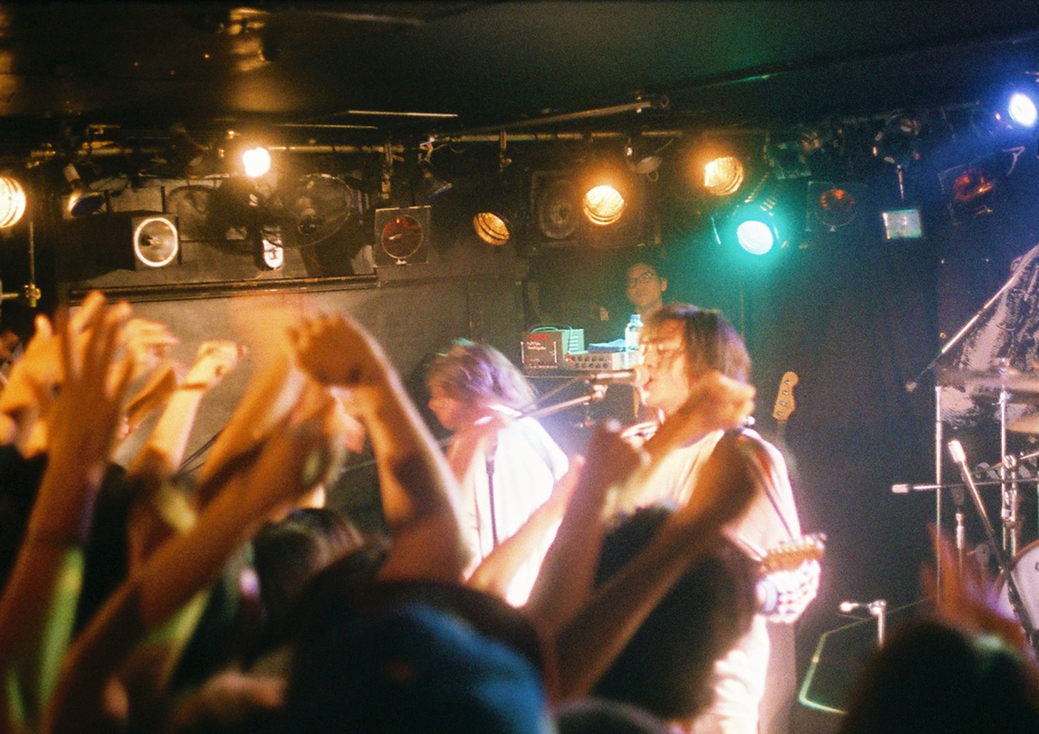 tetoが千葉・千葉LOOKで行った特別公演の様子。（撮影：マスダレンゾ）