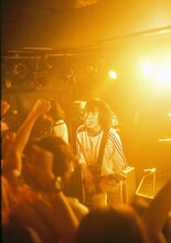 小池貞利（Vo, G）（撮影：マスダレンゾ）