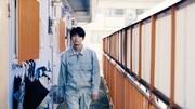 折坂悠太「さびしさ」ミュージックビデオのワンシーン。