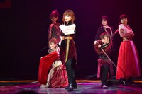 「七色いんこ」公開ゲネプロの様子。