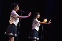 土路生優里と今村美月。(c)STU