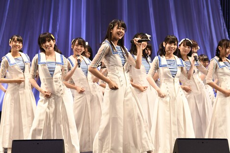 STU48 (c)STU