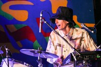 山崎正太郎（Dr, Cho / Czecho No Republic）