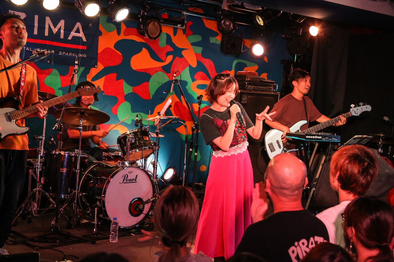 SHE IS SUMMER（撮影：田浦ボン）