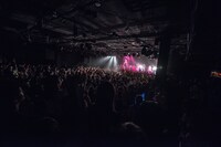 ぜんぶ君のせいだ。「おぼろばんからからーTOUR」最終公演の様子。（撮影：関上貴也）