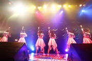 「ばってん少女隊の、田舎娘3rd～ハカタダンスホールベイベー～」東京・東京キネマ倶楽部公演の様子。