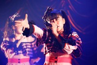 「ばってん少女隊の、田舎娘3rd～ハカタダンスホールベイベー～」東京・東京キネマ倶楽部公演の様子。