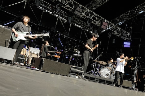 タブゾンビ（Tp / SOIL & "PIMP" SESSIONS）とコラボレーションする雨のパレード。