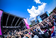 HEY-SMITHのライブの様子。（Photo by HayachiN）