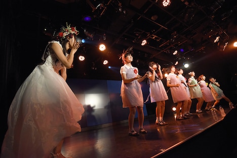 「なかよし」で“エア大縄跳び”を繰り広げるハコイリ▽ムスメ。