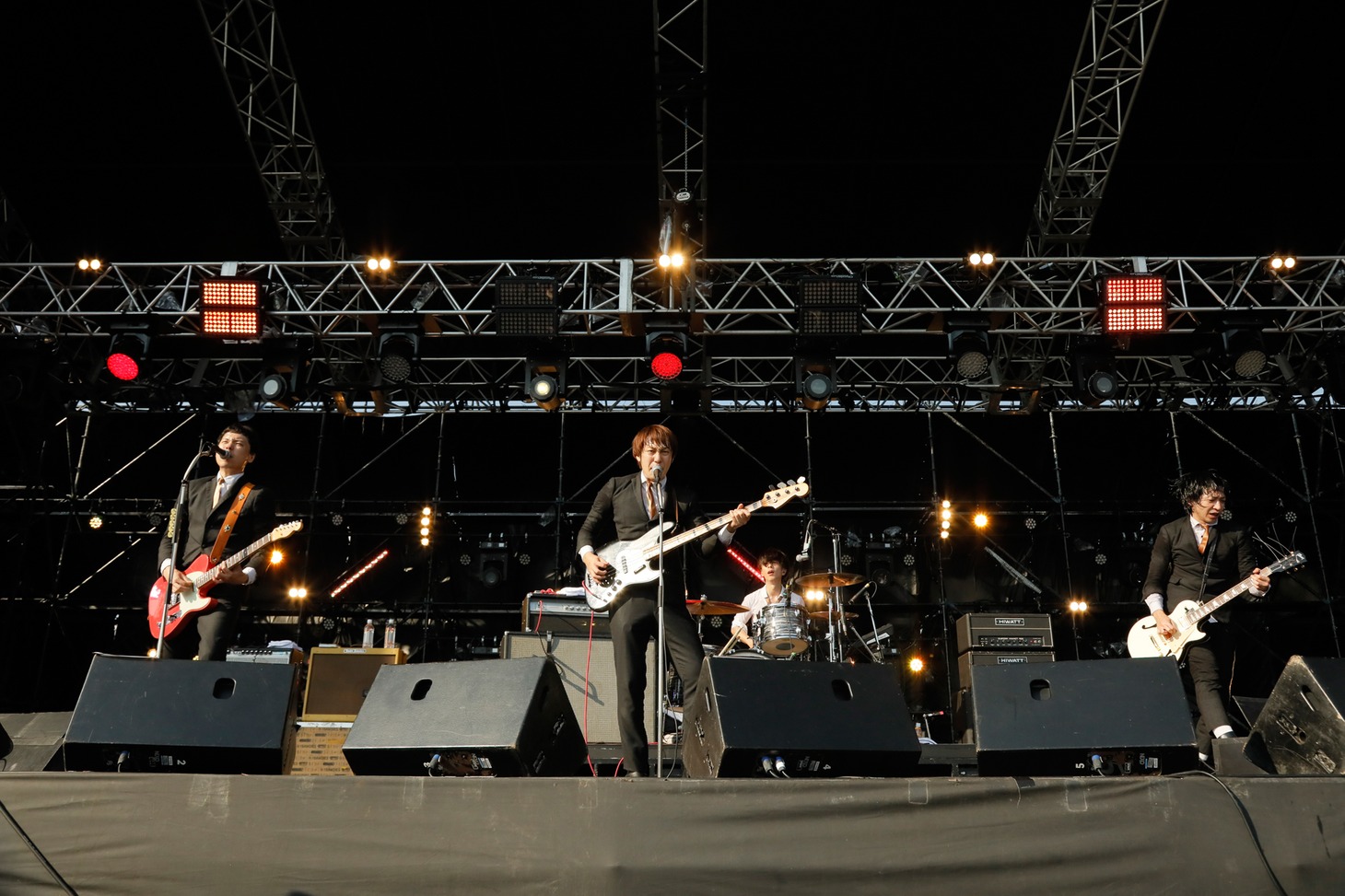 THE BAWDIES