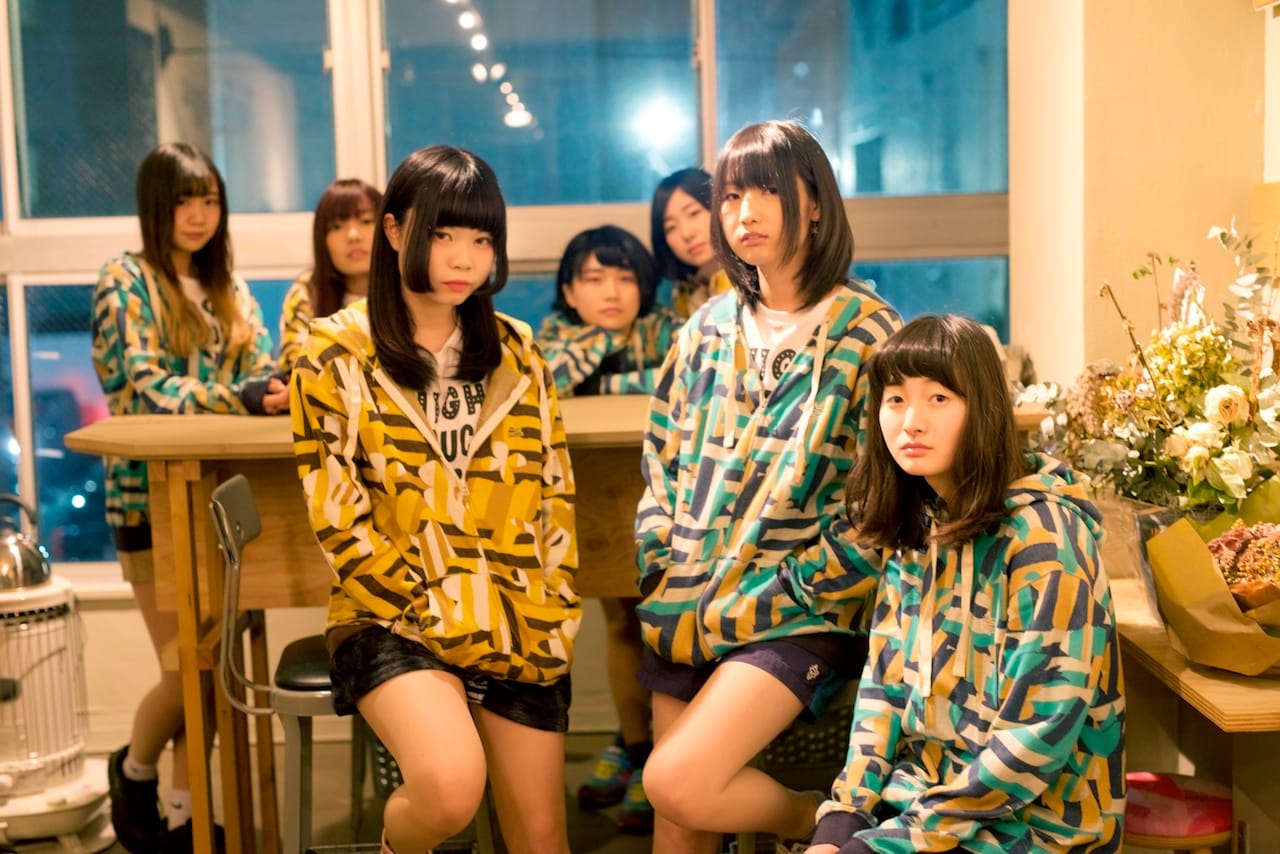 ハイタッチガールズ