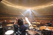 Nothing's Carved In Stone「Nothing's Carved In Stone 10th Anniversary Live at BUDOKAN」の様子。（Photo by Yoshika Horita）