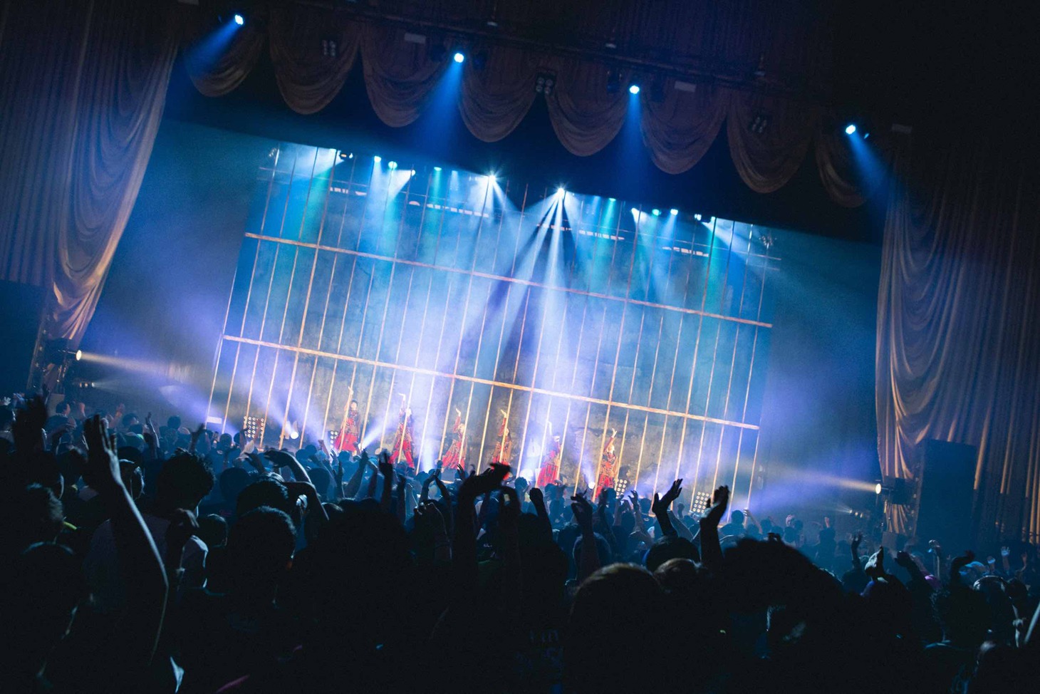 「BRiNG iCiNG SHiT HORSE TOUR FiNAL "THE NUDE"」東京・中野サンプラザホール公演の様子。（撮影：外林健太）