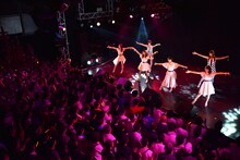 東京女子流とバニラビーンズ。