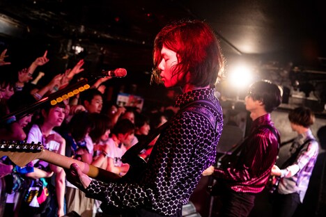 「マジカル頭脳ツアー！！」千葉・千葉LOOK公演の様子。（撮影：石崎祥子）