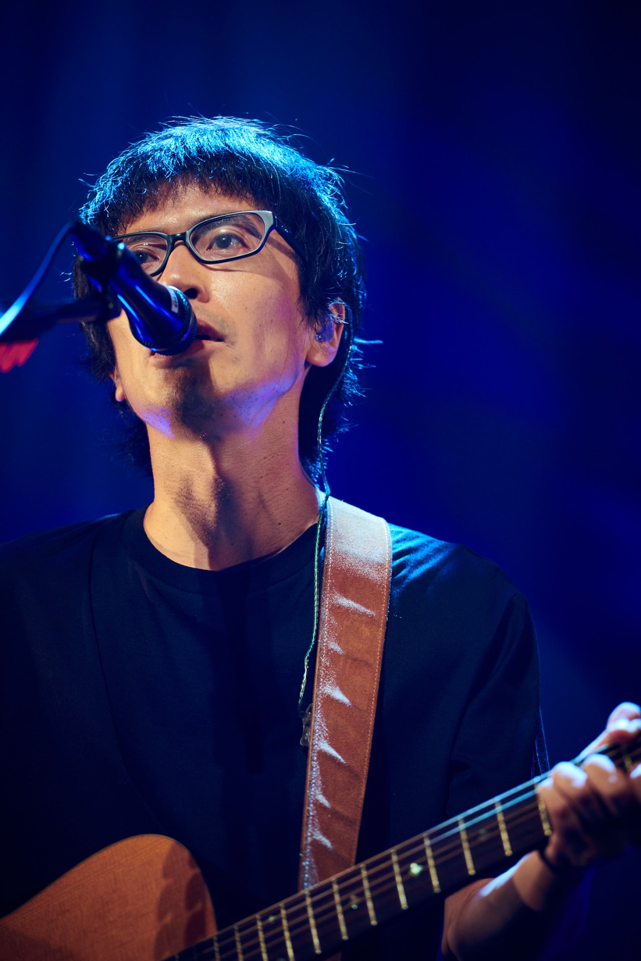 岸田繁（Vo, G）（撮影：神藤剛） - くるり、12人編成バンドで再現した