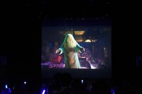 BOOLによるライブの様子。