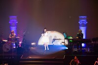 高垣彩陽「LAWSON presents 高垣彩陽コンサート『Memoria×MelodiaII』」の様子。（撮影：佐藤薫）