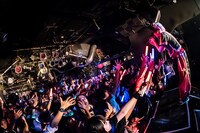 ゆるめるモ！「ゆるめるモ！の酔拳ツアー～カースト スペック どん底でもやる そんな僕らの戦い方～」兵庫・MUSIC ZOO KOBE 太陽と虎公演の様子。（Photo by shinz）