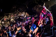 ゆるめるモ！「ゆるめるモ！の酔拳ツアー～カースト スペック どん底でもやる そんな僕らの戦い方～」兵庫・MUSIC ZOO KOBE 太陽と虎公演の様子。（Photo by shinz）