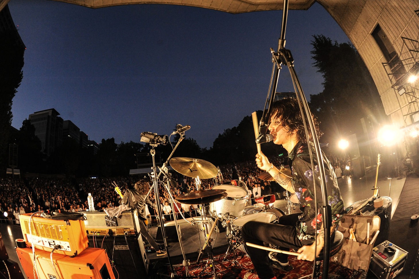 ナガマツシンタロウ（Dr, Cho / SIX LOUNGE）（Photo by Masanori Fujikawa）