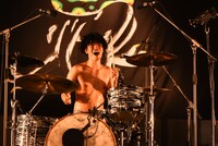 小松謙太（Dr, Cho / ハルカミライ）（Photo by Masanori Fujikawa）