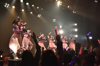 ばってん少女隊「ばってん少女隊の、田舎娘3rd～ハカタダンスホールベイベー～」熊本・熊本B.9 V1公演の様子。