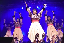 ばってん少女隊「ばってん少女隊の、田舎娘3rd～ハカタダンスホールベイベー～」熊本・熊本B.9 V1公演の様子。