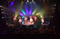 ばってん少女隊「ばってん少女隊の、田舎娘3rd～ハカタダンスホールベイベー～」熊本・熊本B.9 V1公演の様子。