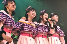 左から星野蒼良、春乃きいな、瀬田さくら、希山愛。