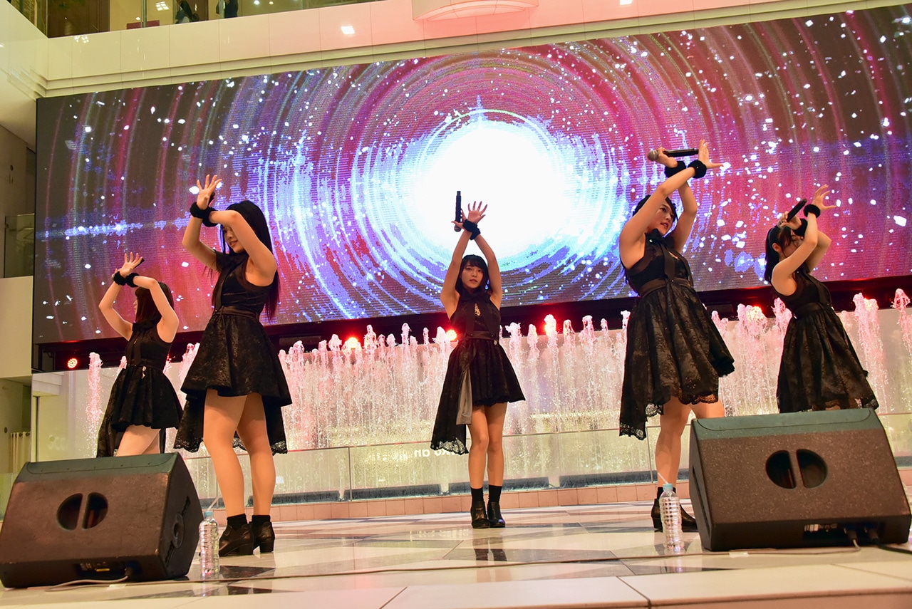 転校少女*「Star Light」リリース記念イベントの様子。
