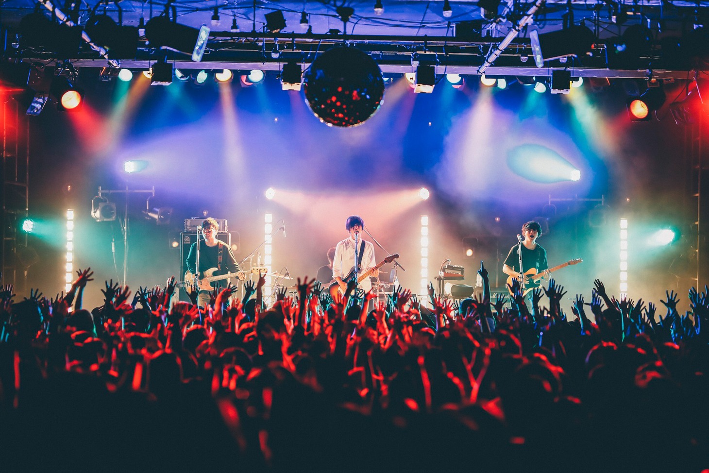 「androp one-man live tour 2018 "angstrom 0.9 pm"」東京・LIQUIDROOM公演の様子。（撮影：西槇太一）