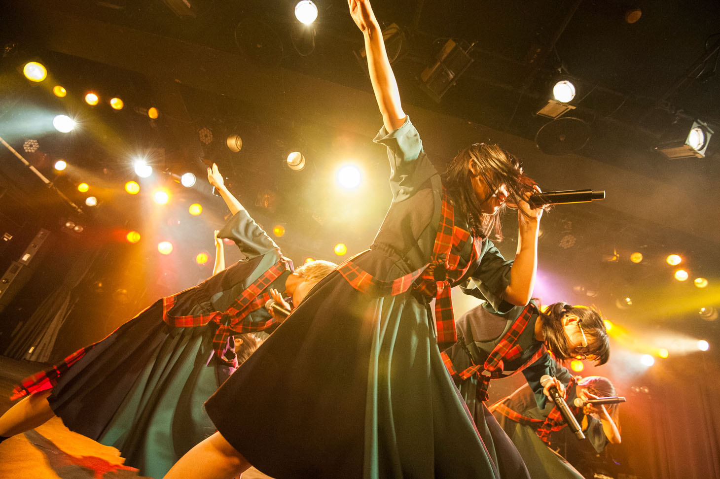 BiSH（Photo by MAYUMI-kiss it bitter-）