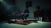 odol「four eyes」ミュージックビデオのワンシーン。