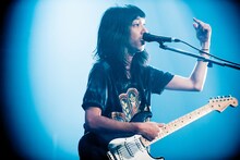 玉屋2060%（Vo, G / Wienners）（撮影：稲垣謙一）