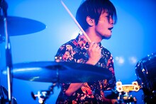 KOZO（Dr / Wienners）（撮影：稲垣謙一）