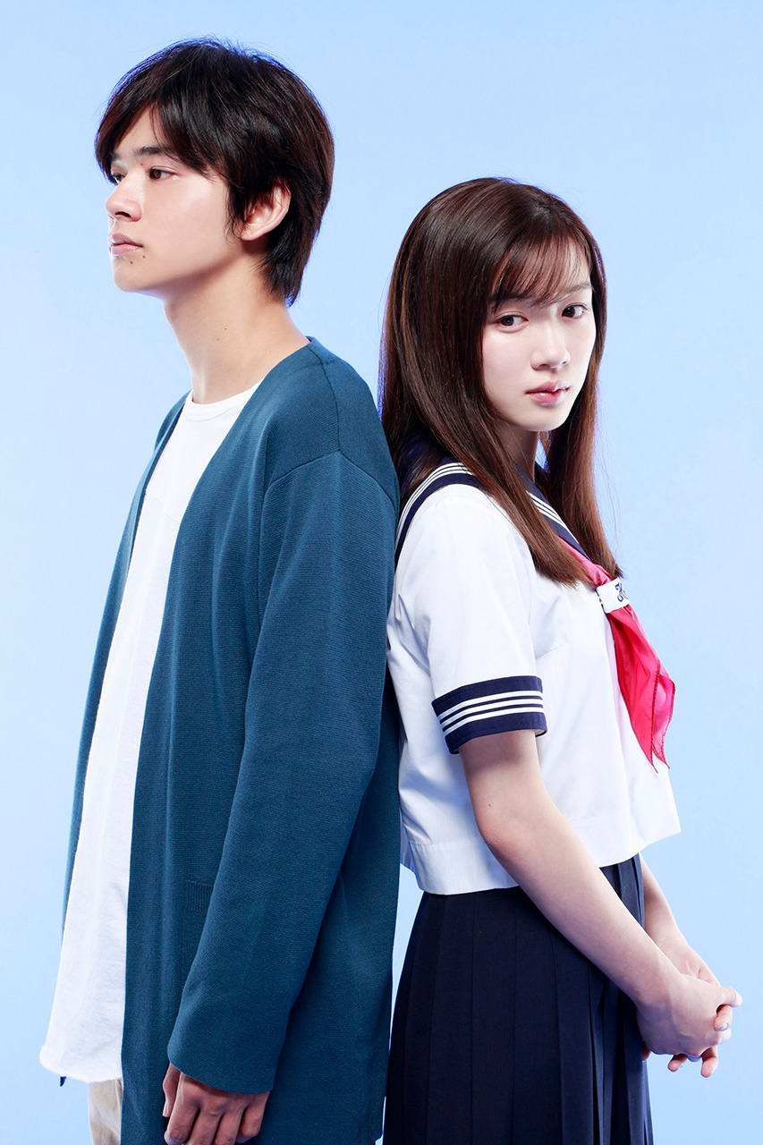 左から北村匠海（DISH//）、永野芽郁。(c)2019「君は月夜に光り輝く」製作委員会