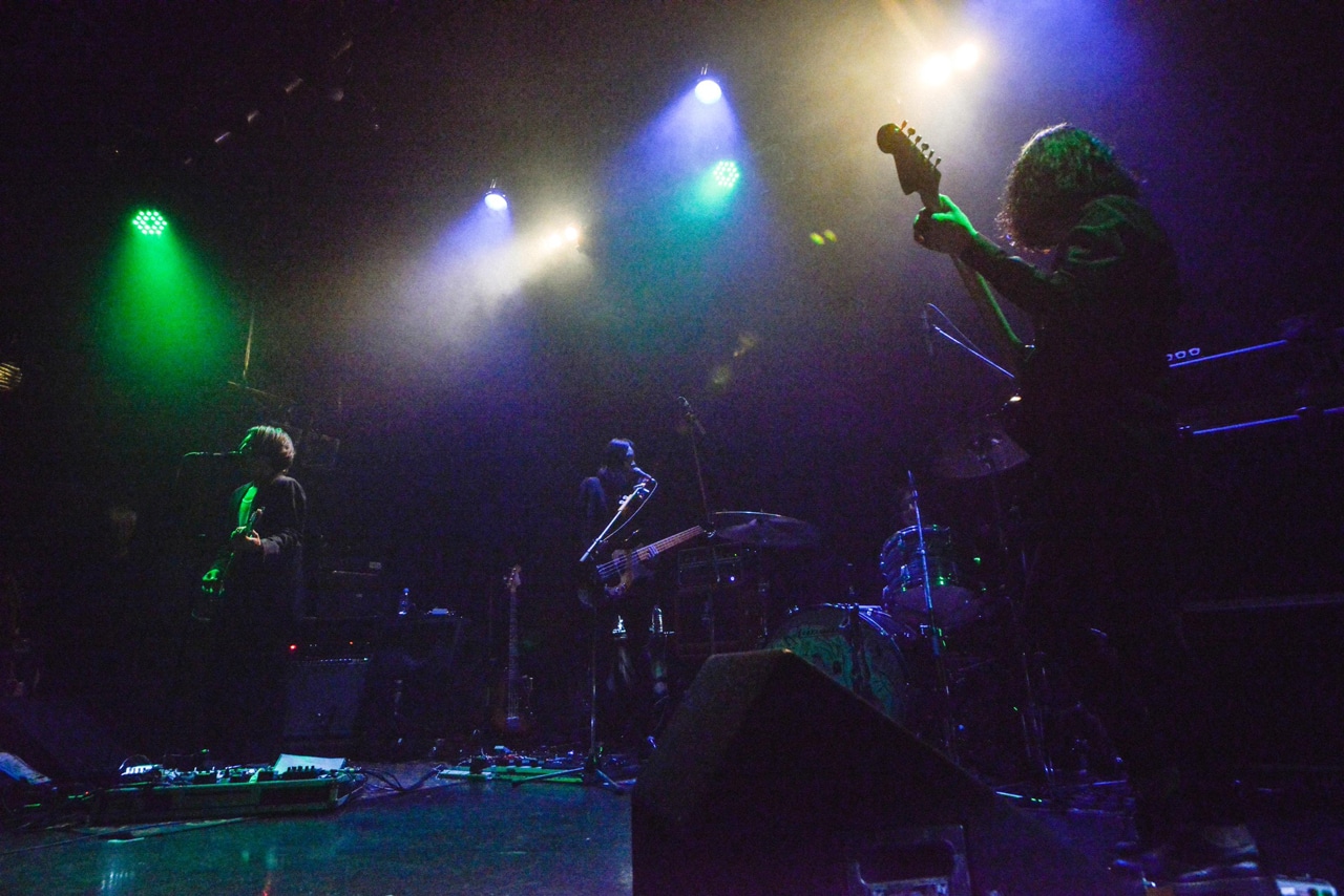 「“首” tour OCT 2018」東京公演1日目のTHE NOVEMBERS。（Photo by Daisuke Miyashita）