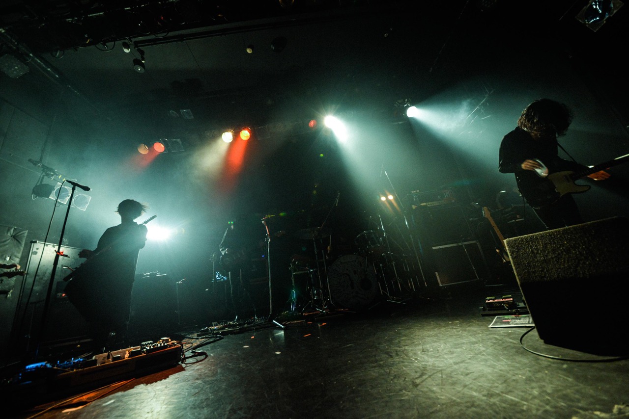 「“首” tour OCT 2018」東京公演2日目のTHE NOVEMBERS。（Photo by Daisuke Miyashita）