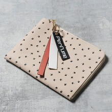 「Perfume Closet」クラッチバッグ